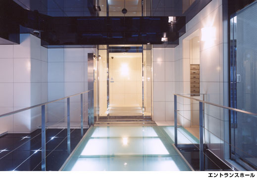 �G���g�����X�z�[��